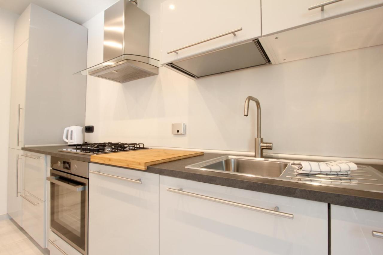 Parrots & Palms Apartment บอร์ดิเกรา ภายนอก รูปภาพ