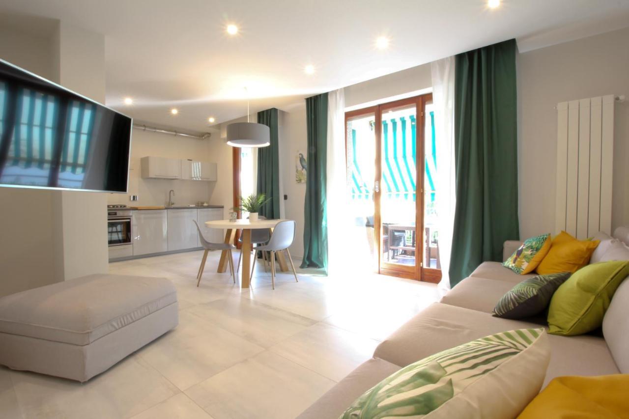 Parrots & Palms Apartment บอร์ดิเกรา ภายนอก รูปภาพ
