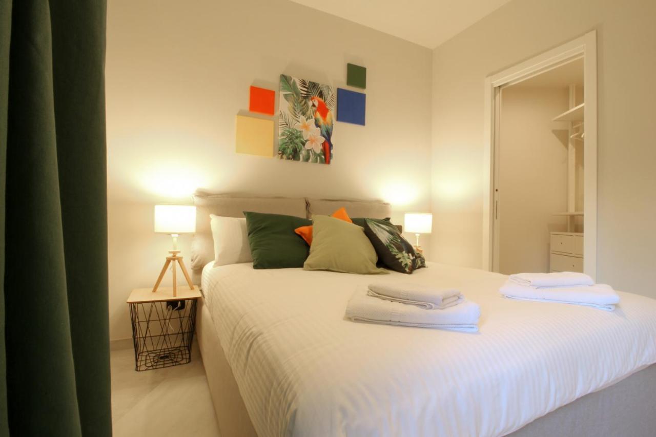 Parrots & Palms Apartment บอร์ดิเกรา ภายนอก รูปภาพ
